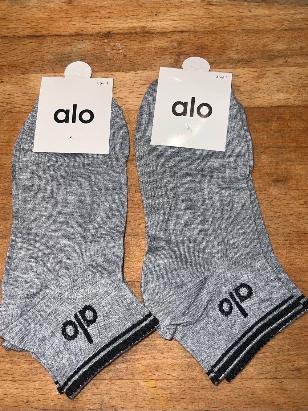 ALO Yoga Women’s Athletic Ankle Socks - Grey Twin Pack
